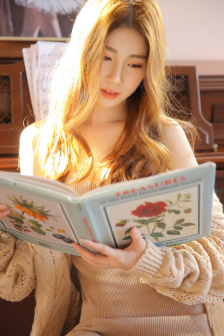 宝贝乖女水真多小芳在线观看